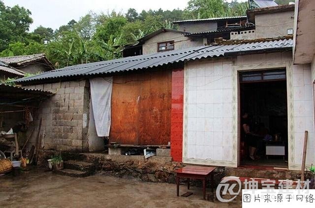 老家房頂?shù)氖尥邥?huì)對(duì)居住者的健康造成影響嗎？